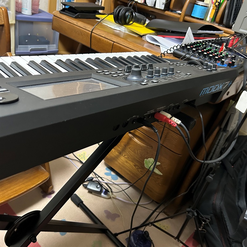 YAMAHA MODX+7の画像